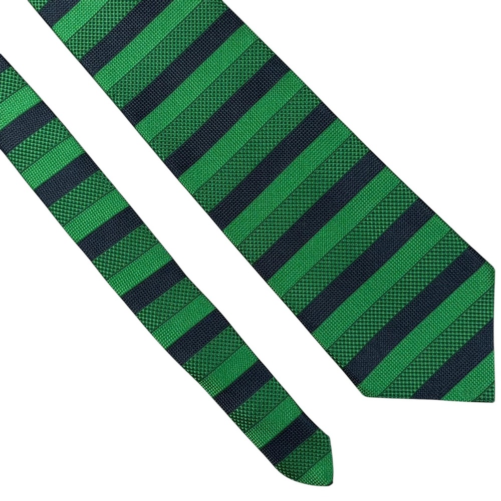 Brooks Brothers Makers Silk Tie Mens 59 x 3.75 Navy Green Horizontal Striped USA